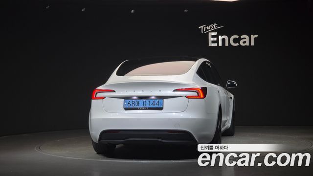 Tesla Model 3 2024 — photo 4