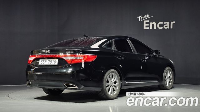 Hyundai Grandeur 2011 — photo 2