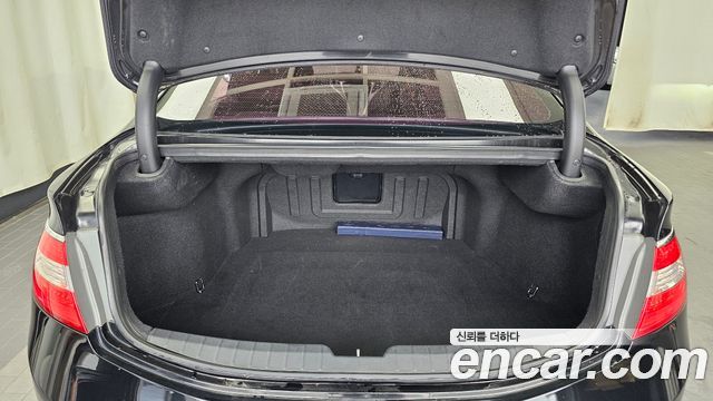 Hyundai Grandeur 2011 — photo 20