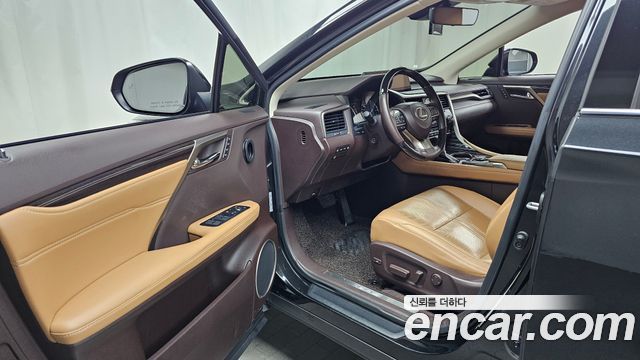 Lexus RX 2019 — photo 10