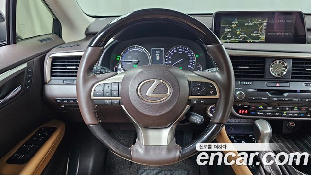 Lexus RX 2019 — photo 13