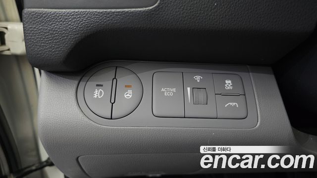 Hyundai Starex 2019 — photo 20