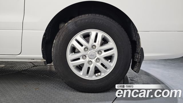 Hyundai Starex 2019 — photo 7
