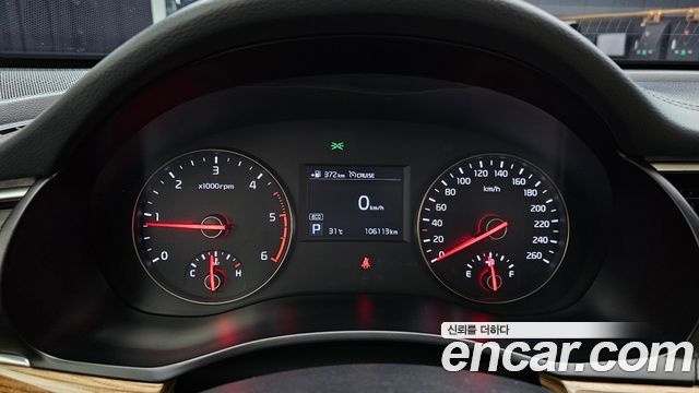 Kia K7 2016 — photo 11