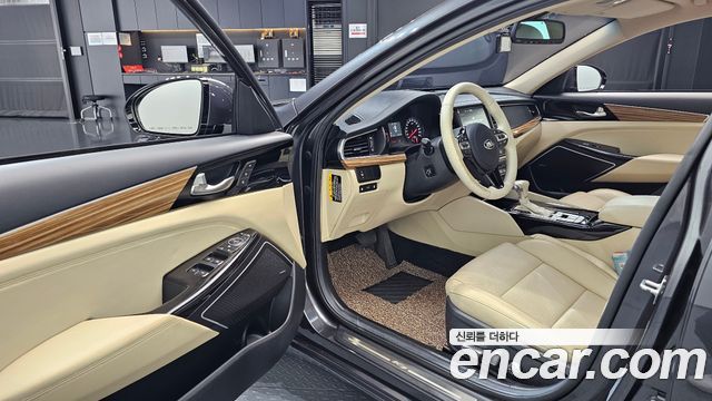 Kia K7 2016 — photo 13
