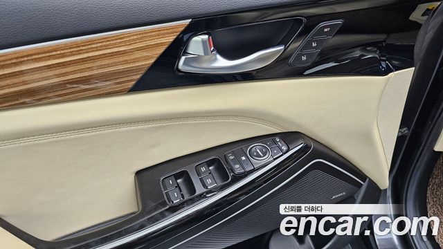 Kia K7 2016 — photo 31