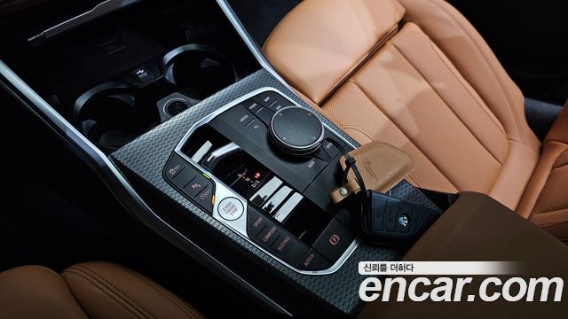BMW 3-Series 2024 — photo 12