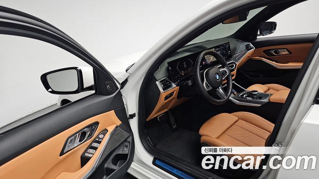 BMW 3-Series 2024 — photo 13