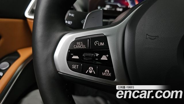 BMW 3-Series 2024 — photo 33