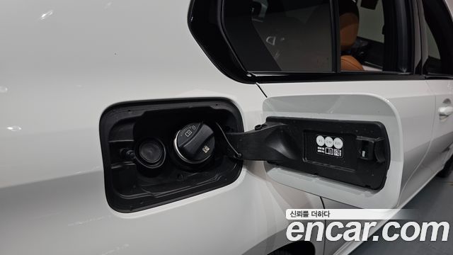 BMW 3-Series 2024 — photo 38