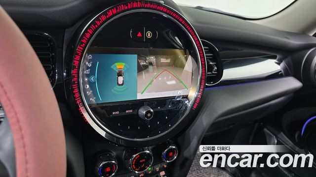 Mini Cooper 2024 — photo 15