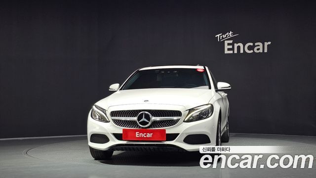 Mercedes-Benz C-Class 2018 — photo 3