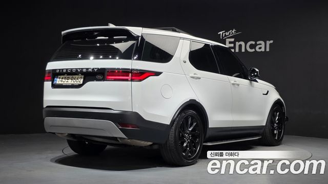 Land Rover Discovery 2022 — photo 2