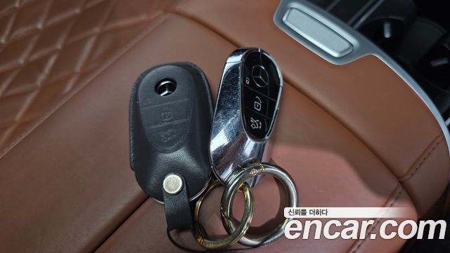 Mercedes-Benz S-Class 2021 — photo 23