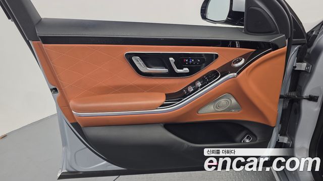 Mercedes-Benz S-Class 2021 — photo 14