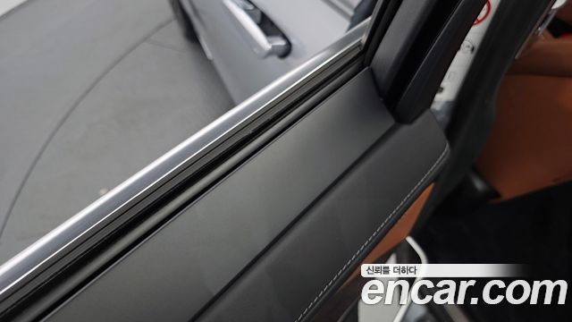 Mercedes-Benz S-Class 2021 — photo 29