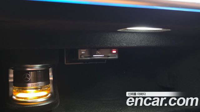 Mercedes-Benz S-Class 2021 — photo 34