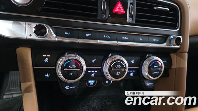 Genesis G70 2023 — photo 22