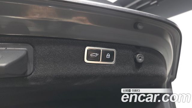 Genesis G70 2023 — photo 29