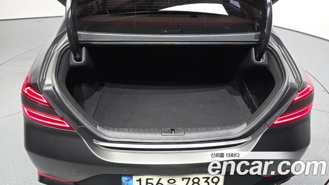 Genesis G70 2023 — photo 30