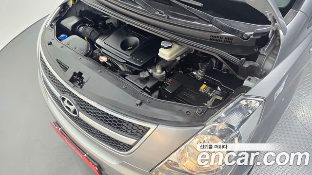 Hyundai Starex 2011 — photo 6