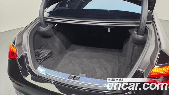 Mercedes-Benz S-Class 2021 — photo 27