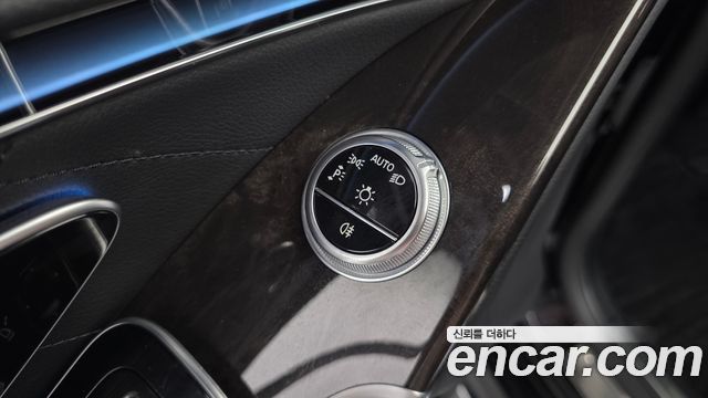 Mercedes-Benz S-Class 2021 — photo 30