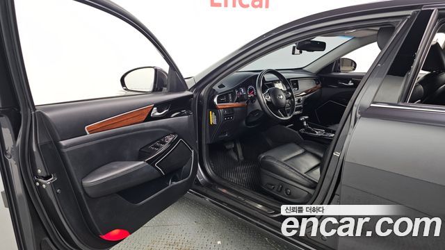 Kia K7 2017 — photo 10