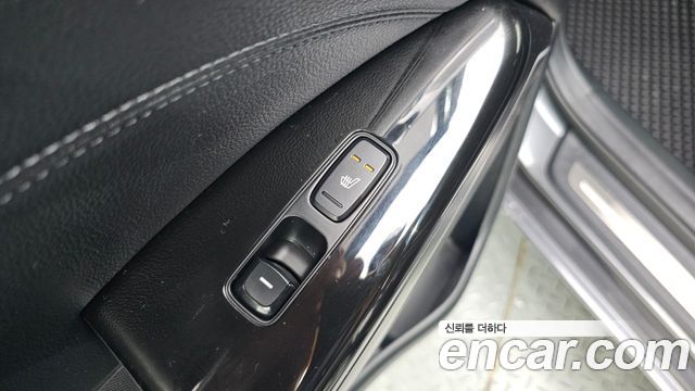 Kia K7 2017 — photo 19