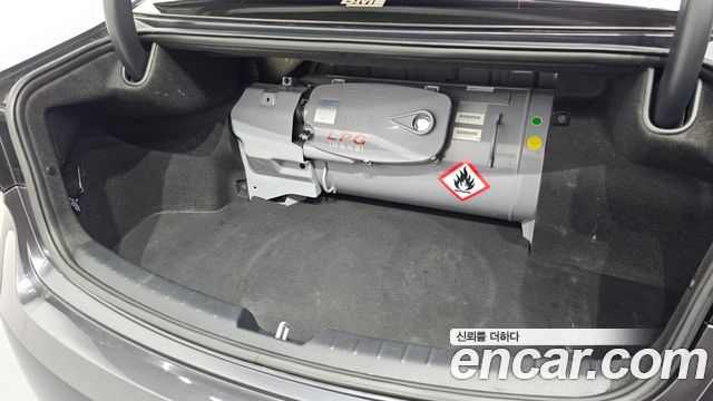 Kia K7 2017 — photo 20