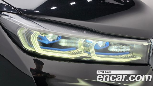BMW 7-Series 2020 — photo 8