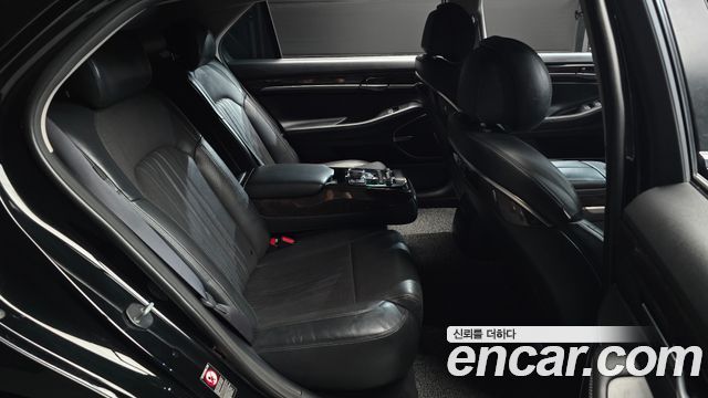 Genesis EQ900 2016 — photo 11