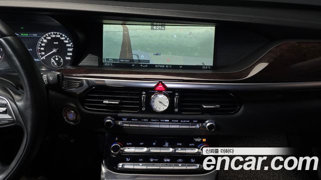 Genesis EQ900 2016 — photo 14