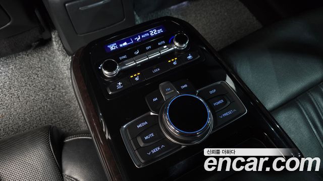 Genesis EQ900 2016 — photo 18