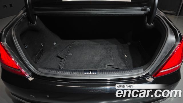 Genesis EQ900 2016 — photo 20