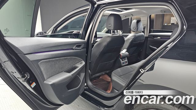 Volkswagen Golf 2026 — photo 18