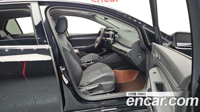 Volkswagen Golf 2026 — photo 16