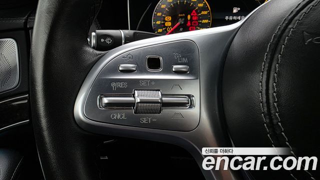 Mercedes-Benz S-Class 2018 — photo 23
