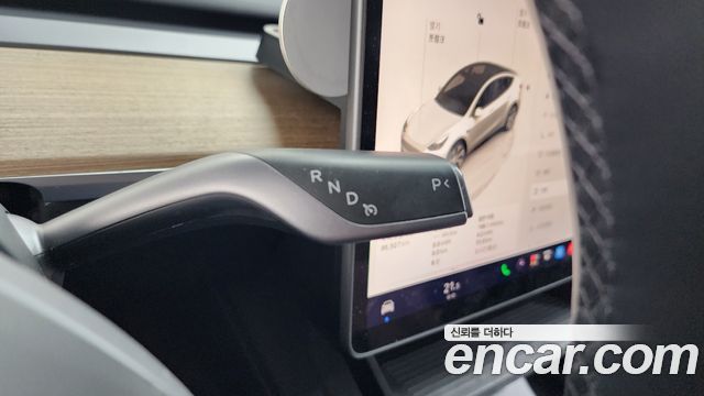 Tesla Model Y 2024 — photo 12