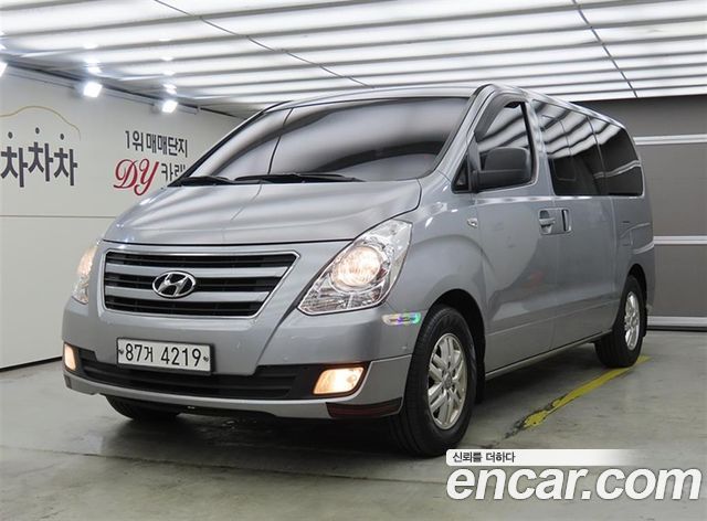 Hyundai Starex 2018 — photo 1