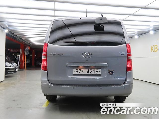 Hyundai Starex 2018 — photo 3