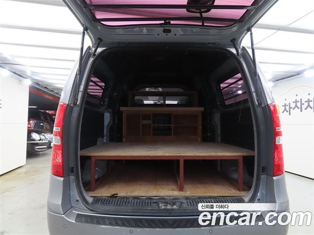 Hyundai Starex 2018 — photo 17