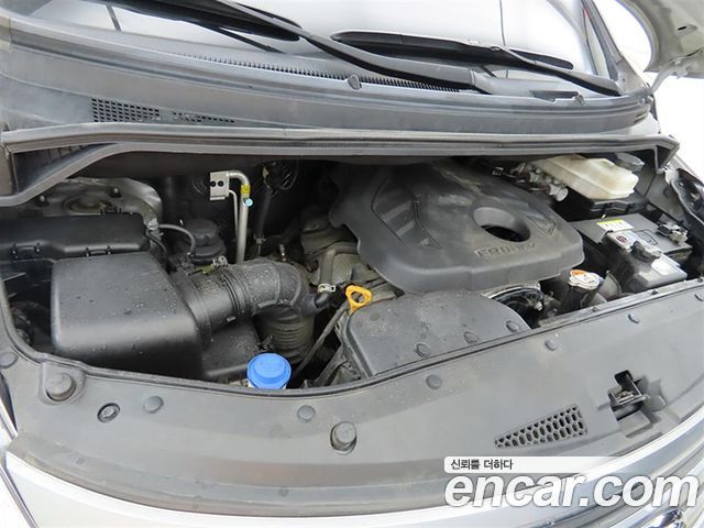Hyundai Starex 2018 — photo 19