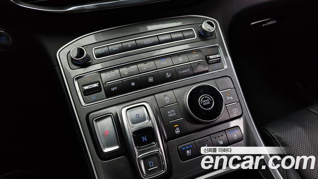 Hyundai Santafe 2021 — photo 12