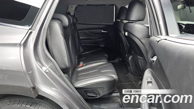 Hyundai Santafe 2021 — photo 17