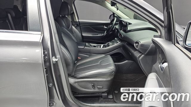 Hyundai Santafe 2021 — photo 16
