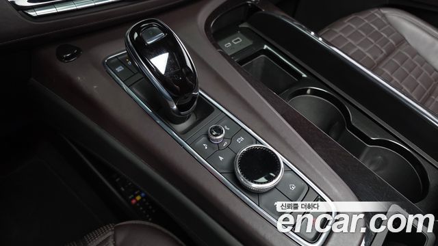 Cadillac Escalade 2022 — photo 9