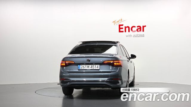 Volkswagen Jetta 2023 — photo 4