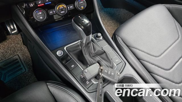 Volkswagen Jetta 2023 — photo 12