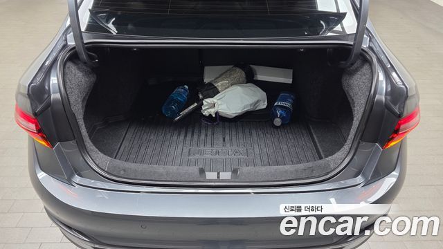 Volkswagen Jetta 2023 — photo 23